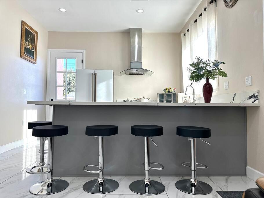 New Renovated House In Little Saigon Villa Midway City Kültér fotó