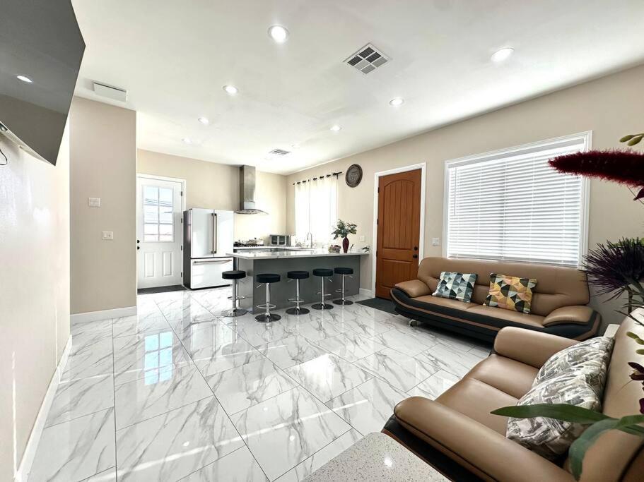 New Renovated House In Little Saigon Villa Midway City Kültér fotó